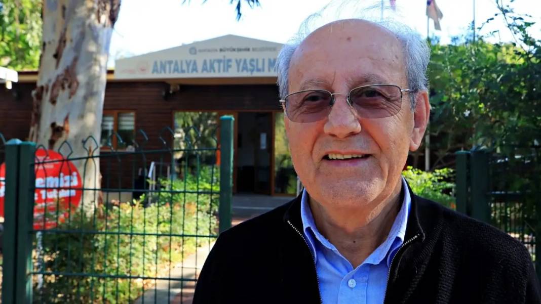 Antalya’da 60 Yaş Üzeri Kursiyerler Akıllı Telefon Eğitimiyle Mesafeleri Aştı! 6